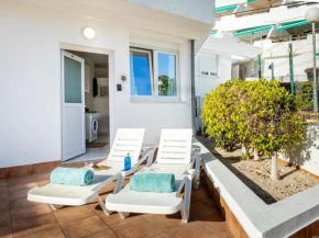 K1. Cozy Las Flores with Pool